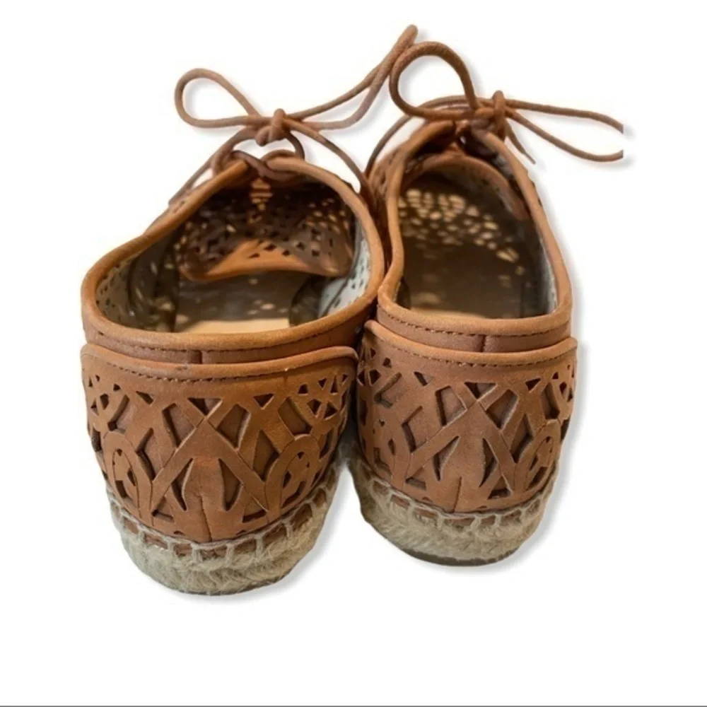 Vince Camuto Dinah lace up espadrilles siz…